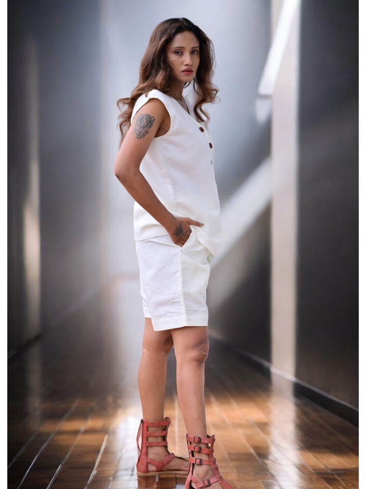 White Linen A Shorts Jacket Set