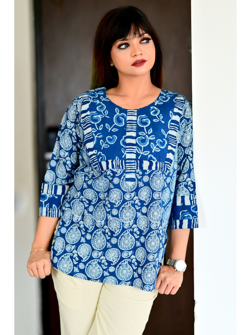 ladies kurtis, kutris for women,  women  kurtis, ladies  kurtis and tops, womens kurtis, blue kurti for women, down shoulder kutris for women, women in blue kurtis, kurtis online,  kutis, party wear short Kurtis on jeans