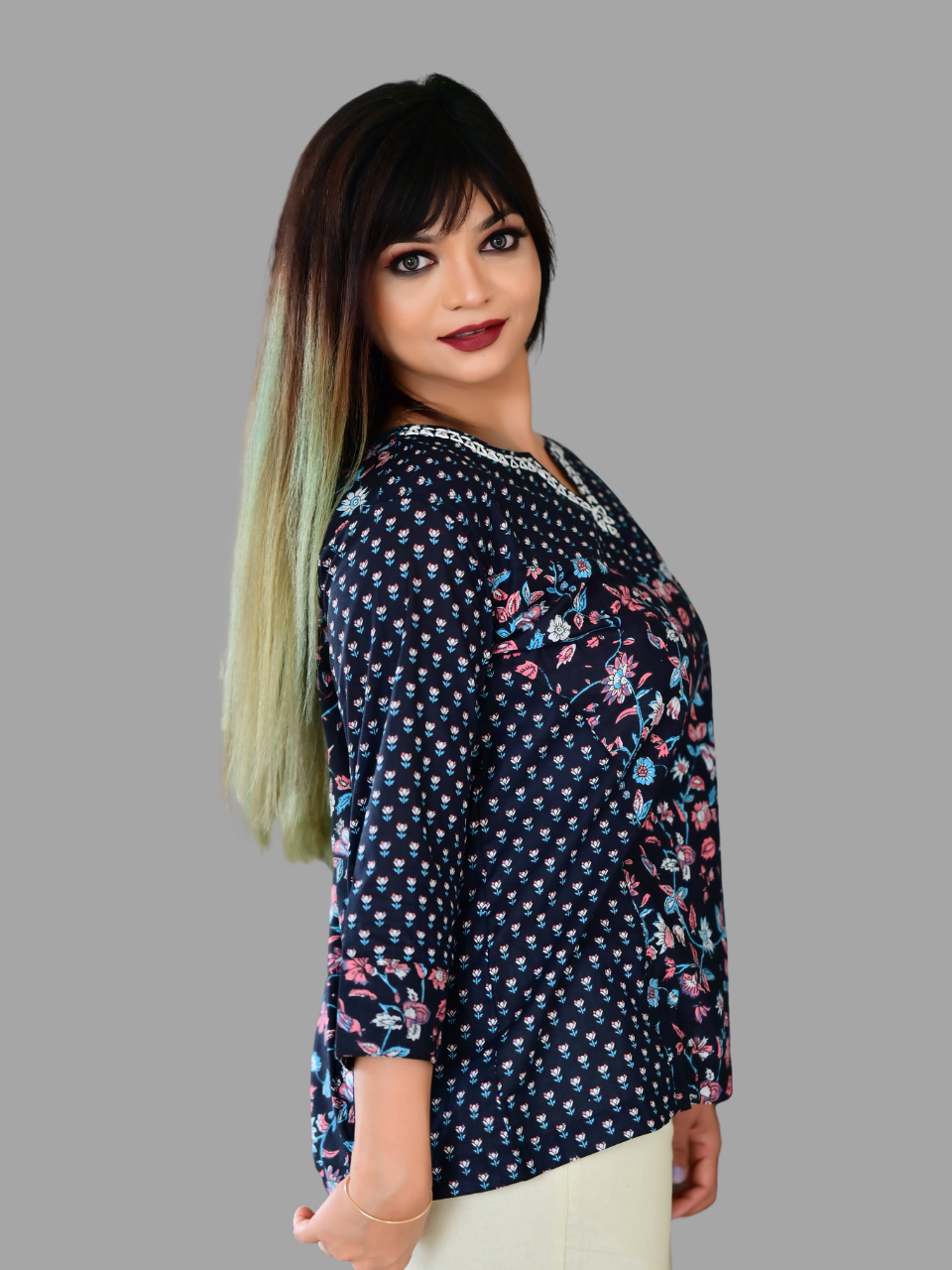 ladies kurtis, kutris for women,  women  kurtis, ladies  kurtis and tops, womens kurtis, black kurti for women, down shoulder kutris for women, women in black kurtis, kurtis online kurtis, cambric cotton kurti, party wear short Kurtis on jeans