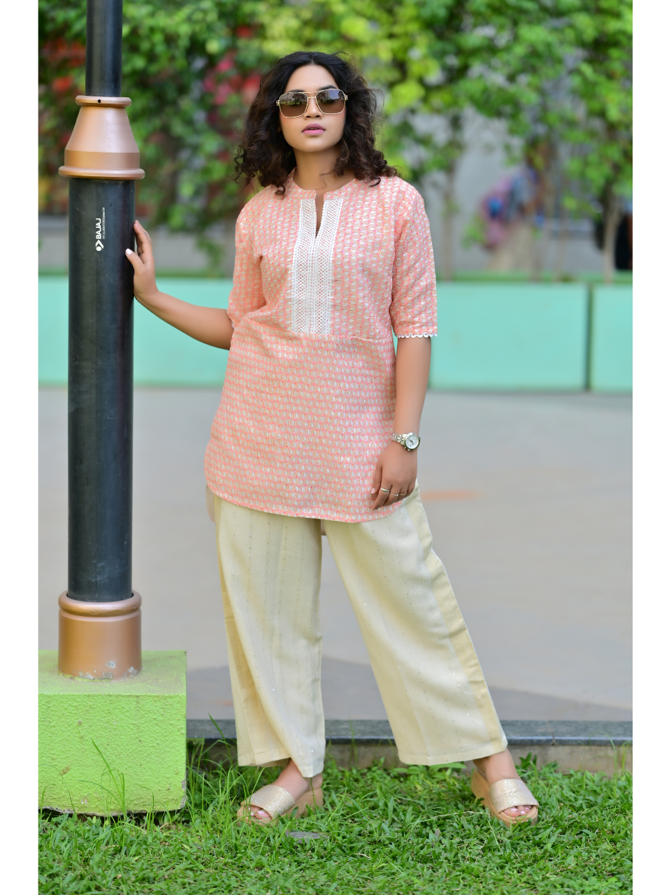 ladies kurtis, kutris for women,  women  kurtis, ladies  kurtis and tops, womens kurtis, pink kurti for women, down shoulder kutris for women, women in pink kurtis, kurtis online kurtis, chanderi tissue kurti, party wear short Kurtis on jeans, womens ethnic wear